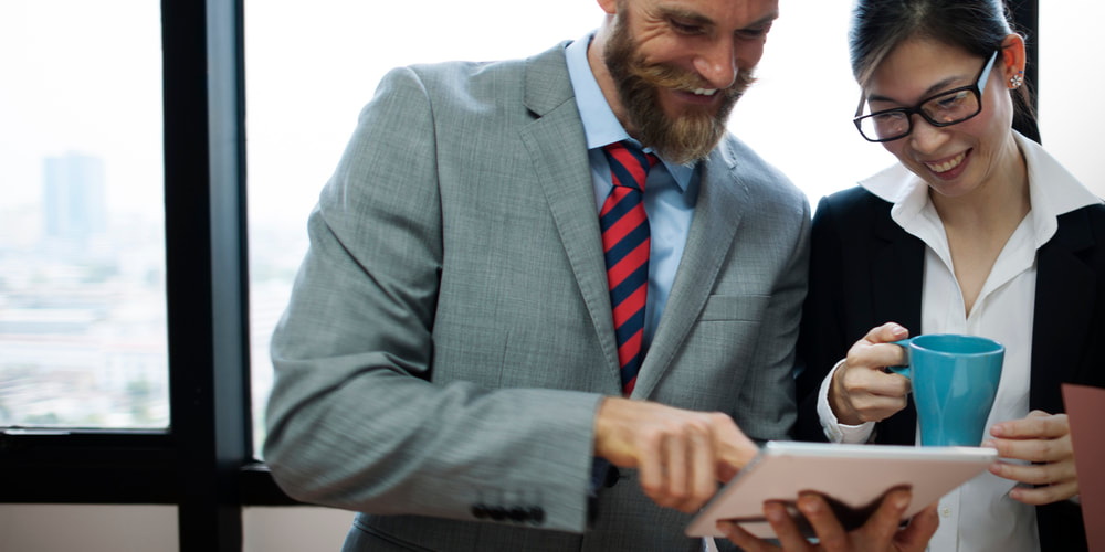 hipster in tie orig